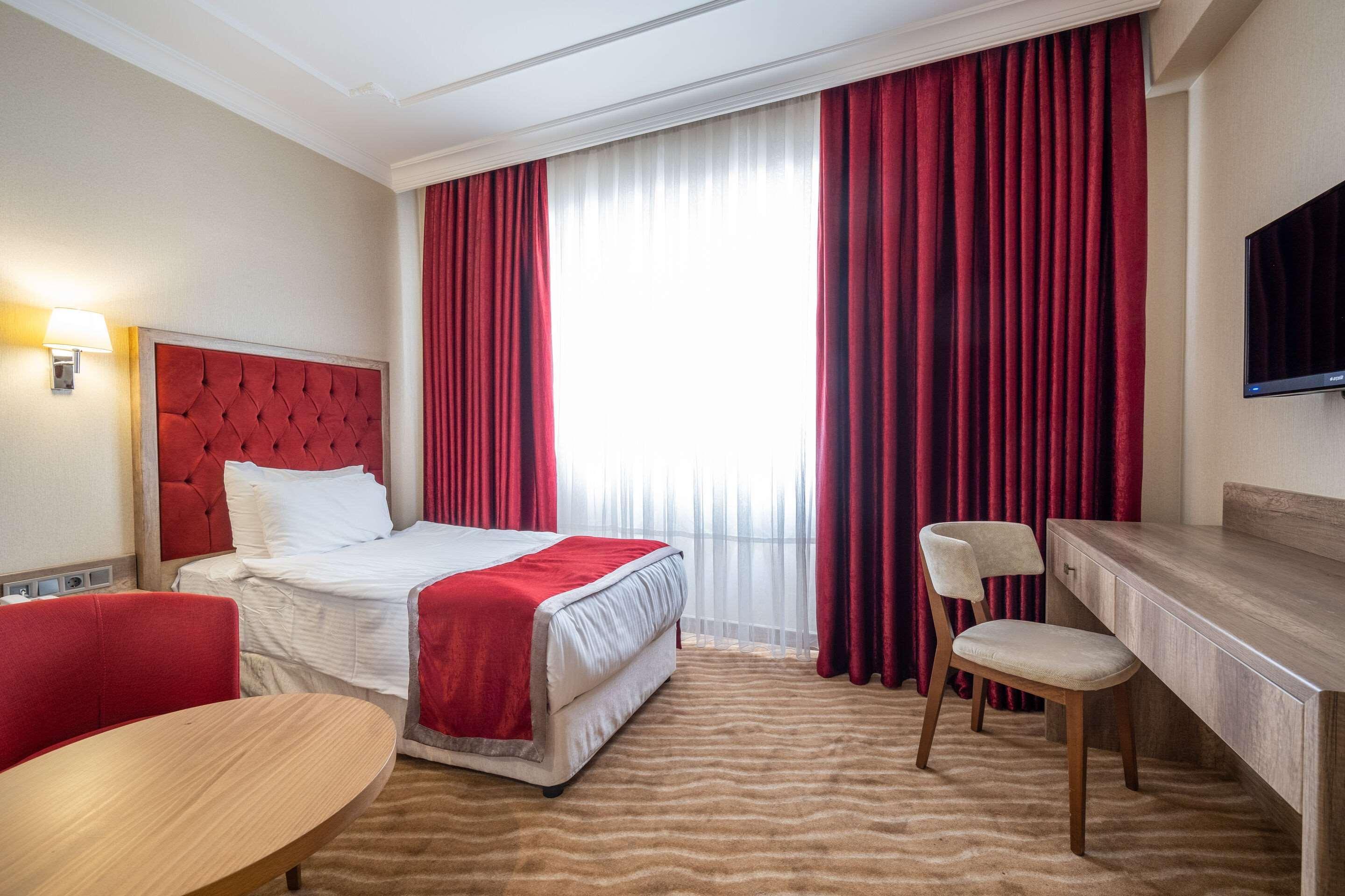 Clarion Hotel קרמאנמרש מראה חיצוני תמונה