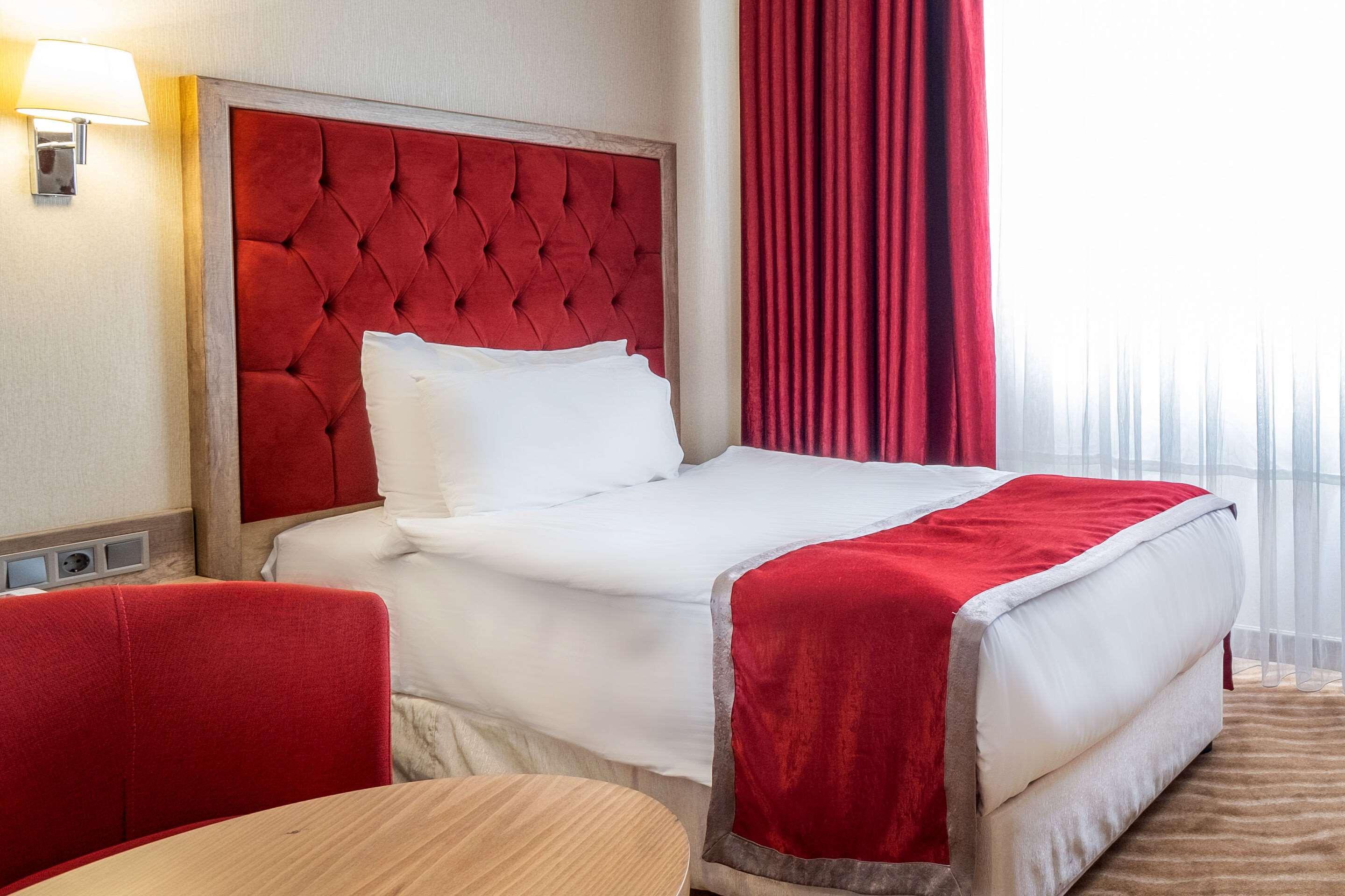 Clarion Hotel קרמאנמרש מראה חיצוני תמונה