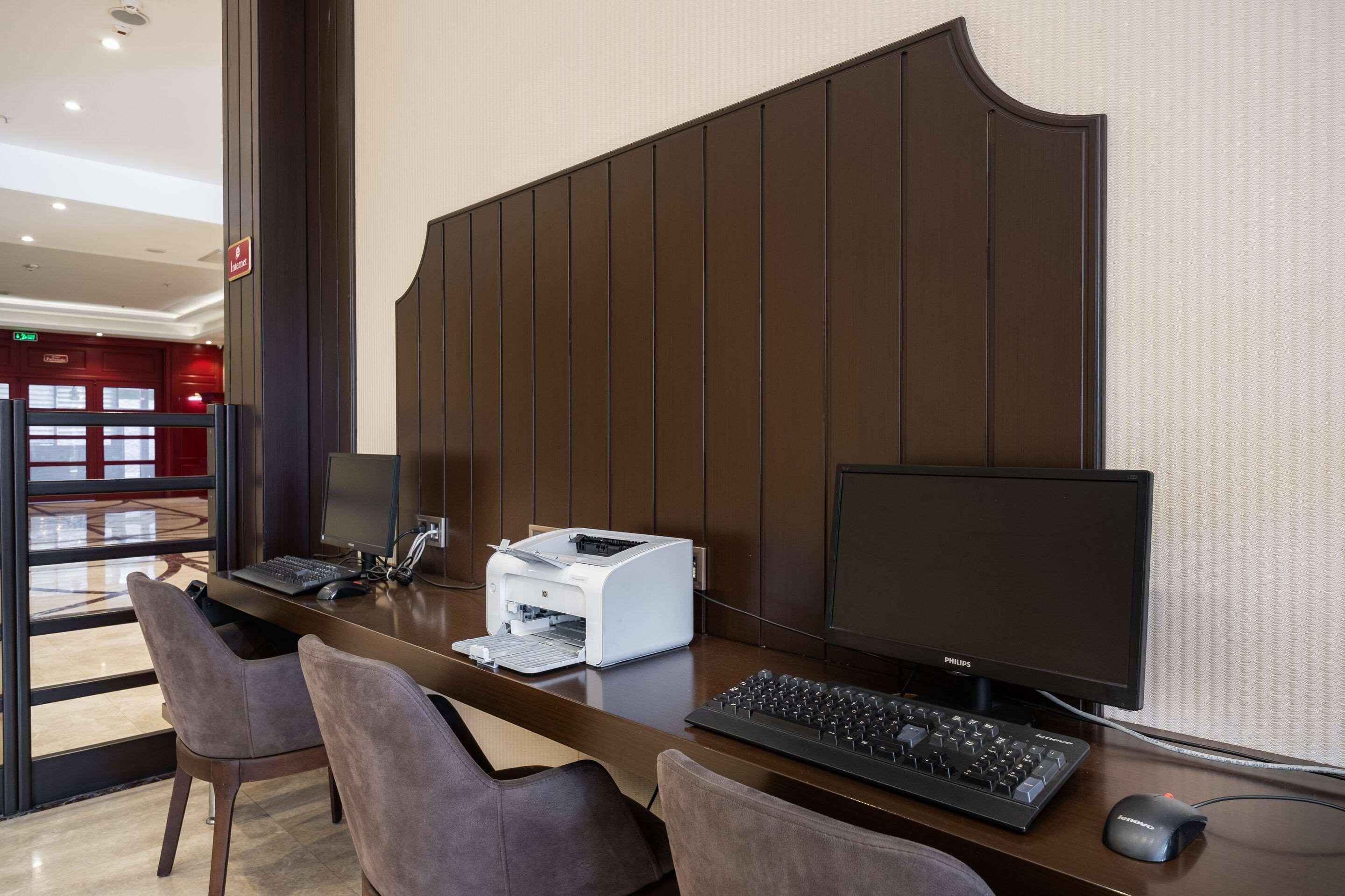Clarion Hotel קרמאנמרש מראה חיצוני תמונה
